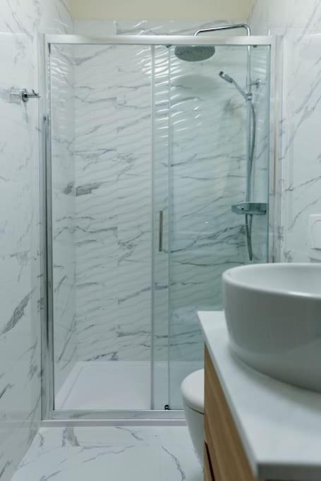 פורץ New Renovated Appartment Mauri מראה חיצוני תמונה